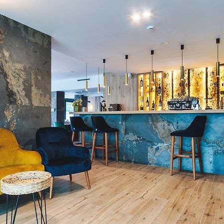 Hotel Domnitei Calimanesti Ngoại thất bức ảnh