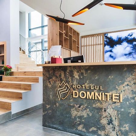 Hotel Domnitei Calimanesti Ngoại thất bức ảnh
