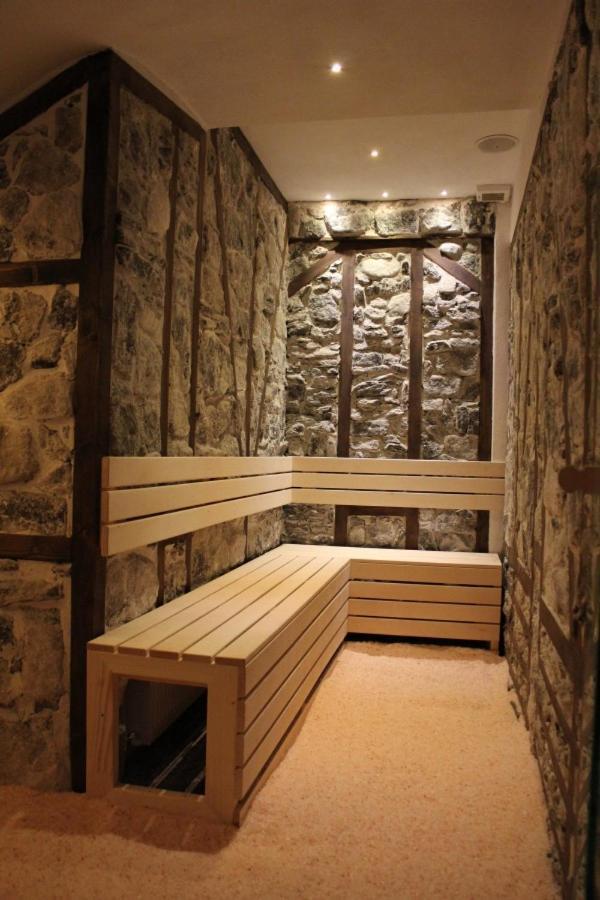 Hotel Domnitei Calimanesti Ngoại thất bức ảnh