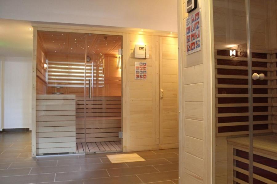 Hotel Domnitei Calimanesti Ngoại thất bức ảnh